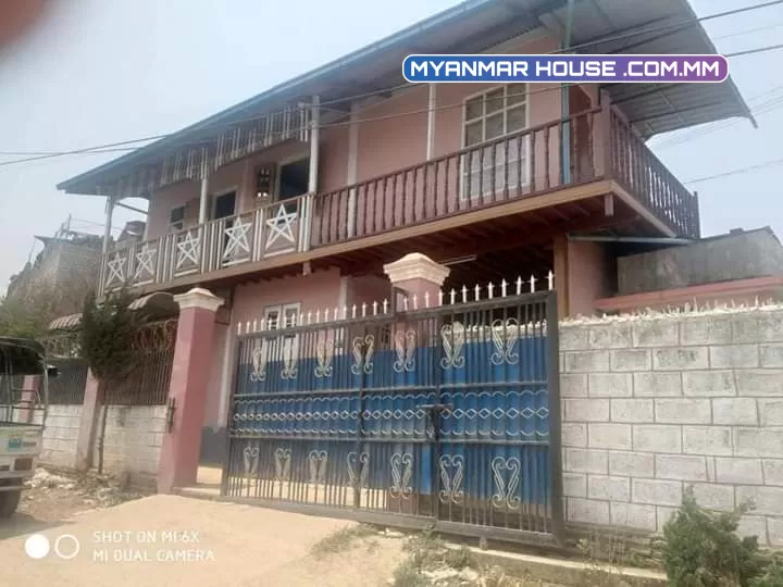 ေက်ာင္းႀကီးစု ေရႊသူေဌးကုန္း ရပ္ကြက္ လမ္းမေဘး  viewအရမ္းလှအရမ္းတန္တဲ့အိမ္ေလးပါ၊မ်က္နာစာ60 ၊ေရာင္းေစ်းသိန္း(600)  ပိုင္ရွင္တိုက္ရိုက္ေစ်းညှိနိှုင္းရ၊အိမ္ေလးကအသင့္တက္ေန႐ုံပါ