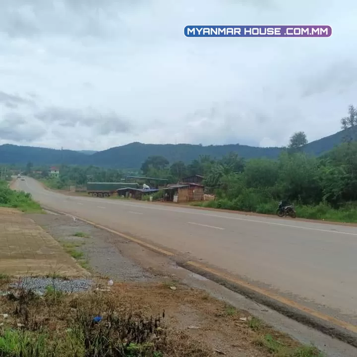 👉မူဆယ္​ၿမိဳ့နယ္နမ့္အြမ္ရြာ မိန္းလမ္းမေပၚ👉ေျမကြက္ေရာင္းရန္ရွိ ဆိုင္ဘဲဖွင့္မလား ဂိုေဒါင္ဘဲလုပ္မလားokတယ္ရွင့္😊👉ေျမအက်ယ္ ေပ 50*100👉အရင္တ႐ုတ္ေငွ တစ္သိန္းေရာင္းတဲ့ေျမကြက္  ❗အခု သိန္း 280 နဲ႔ေရာင္းေပးမယ္