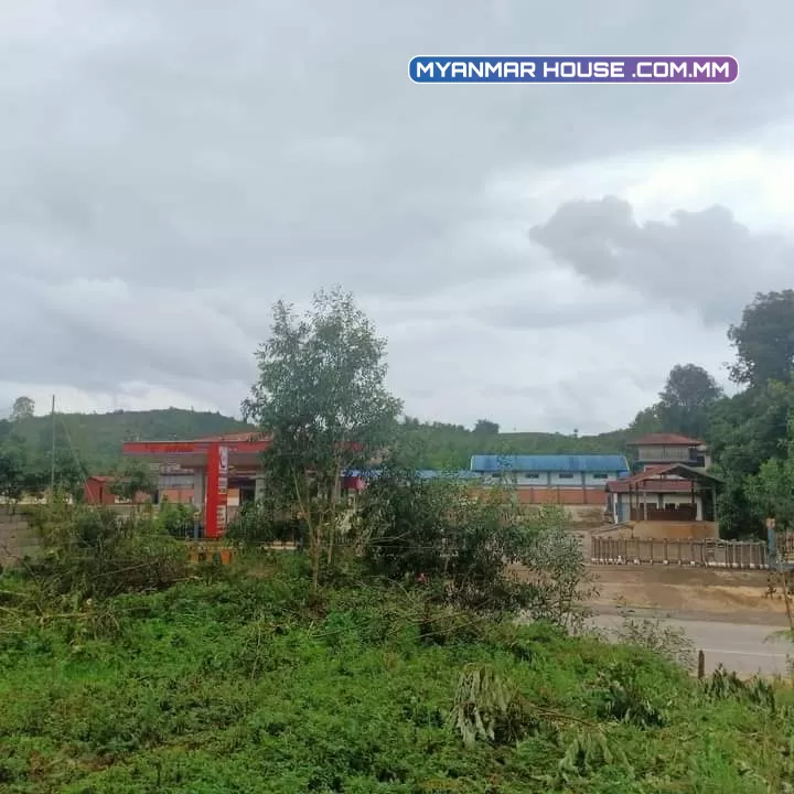 👉မူဆယ္​ၿမိဳ့နယ္နမ့္အြမ္ရြာ မိန္းလမ္းမေပၚ👉ေျမကြက္ေရာင္းရန္ရွိ ဆိုင္ဘဲဖွင့္မလား ဂိုေဒါင္ဘဲလုပ္မလားokတယ္ရွင့္😊👉ေျမအက်ယ္ ေပ 50*100👉အရင္တ႐ုတ္ေငွ တစ္သိန္းေရာင္းတဲ့ေျမကြက္  ❗အခု သိန္း 280 နဲ႔ေရာင္းေပးမယ္