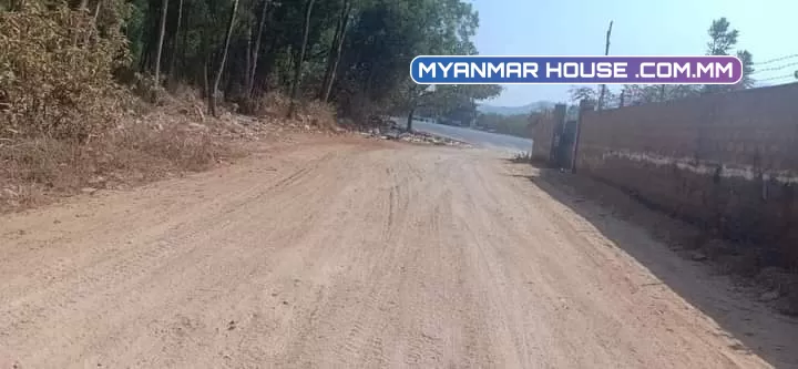 👉မူဆယ္​ၿမိဳ့နယ္နမ့္အြမ္ရြာ မိန္းလမ္းမေပၚ👉ေျမကြက္ေရာင္းရန္ရွိ ဆိုင္ဘဲဖွင့္မလား ဂိုေဒါင္ဘဲလုပ္မလားokတယ္ရွင့္😊👉ေျမအက်ယ္ ေပ 50*100👉အရင္တ႐ုတ္ေငွ တစ္သိန္းေရာင္းတဲ့ေျမကြက္  ❗အခု သိန္း 280 နဲ႔ေရာင္းေပးမယ္