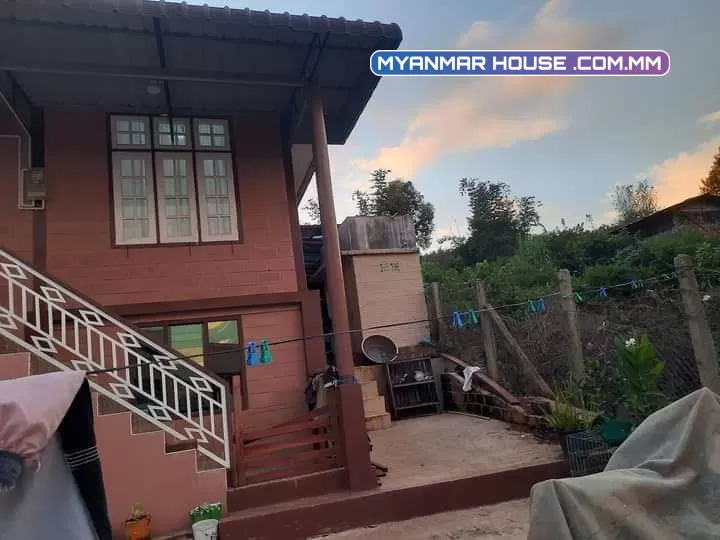 ဖရဲ  အိမ်အပါ ရောင်းမည် ကား 3စီးလောက်တော့  ထားလိ့ရတယ်  ရေတူးရလွယ်တယ် / လမ်းသာ  ရက်ကွပ် သန့်တယ်   /လေကောင်း လေသန့် ရတယ်/ 1350 သိန်း
