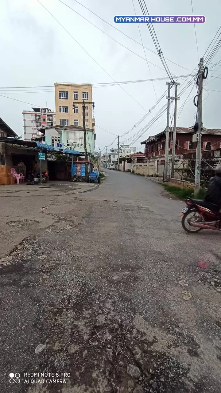  🏡 ေတာင္ႀကီးၿမိဳ့ ကန္႔ေအာက္ရပ္ကြက္ ခွာညိဳလမ္းႏွင့္ျမဝတ္ရည္ လမ္းေထာင့္က RC ၃ထပ္တိုက္ေလးနဲ႔ မိတ္ဆက္ေပးပါ့မယ္ EPC ေဘးလမ္းကေန ဝင္လို့ရပါမယ္ 🏡 ေစ်းနှုန္းက သိန္း၆၀၀၀ ညႇိနိှုင္းပါ ခင္ဗျ