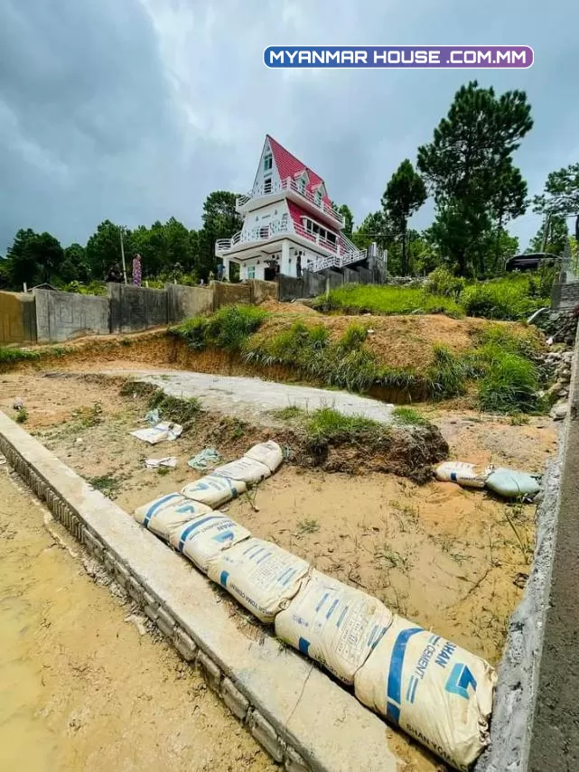  ကလောအင္းျပင္ ေပ၅၀ပတ္လည္ ၿခံအုတ်တံတိုင္းခတ္​ၿပီး ရြာတိုးခ်ဲ႕ေျမ ေဈး-၂၈၀