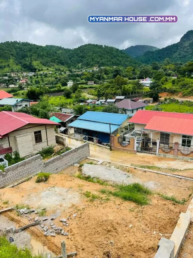  ကလောအင္းျပင္ ေပ၅၀ပတ္လည္ ၿခံအုတ်တံတိုင္းခတ္​ၿပီး ရြာတိုးခ်ဲ႕ေျမ ေဈး-၂၈၀