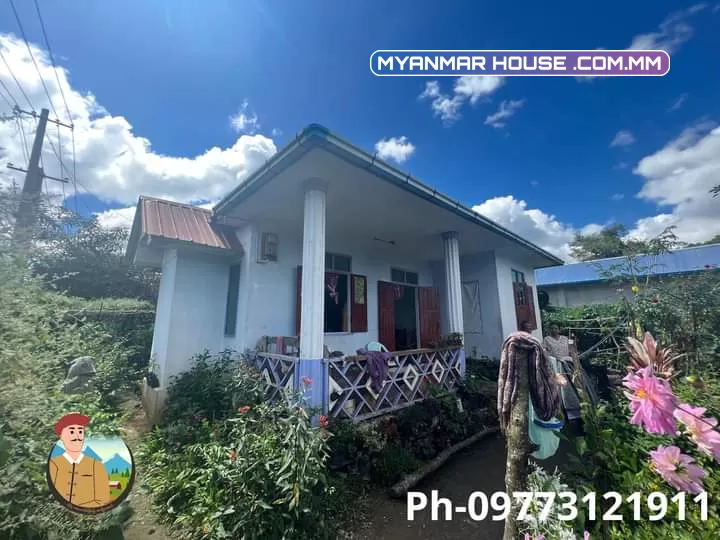 မြေဈေးသာသာ ရှိတဲ့ အိမ်အပါ ခြံကွက်လေးပါ   ကလောမြို့ရဲ့ပထမတန်းစားမြေ တွေဖြစ်ပြီးလမ်းလဲသာ ဈေးနီး၊ကျောင်းနီး အရှေ့ဗိုလ်ကုန်းခေါ် ရပ်ကွက်ကြီး(၃)မှာ/ဈေးနှုန်း - ( 870သိန်း)