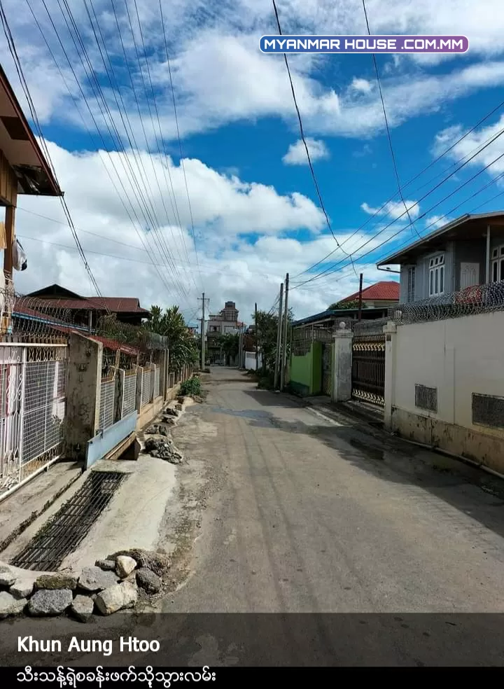 ေတာင္ႀကီးၿမိဳ့ ေရေအးကြင္းရပ္ကြက္ နယ္ေျမ(၁) စိုက္ပ်ိဳးေရးရုံးနှောက်ဖက် ကပ္ရပ္ မ်က္နှာစာ ေပ (၆၄*၈၆)ဂရန် ႀကီးႏွစ္(၃၀) ရှုပ်ရွင္းကင္ ၊ ေဈး သိန္း ၅၀၀၀ ညႇိးနိှုင်း