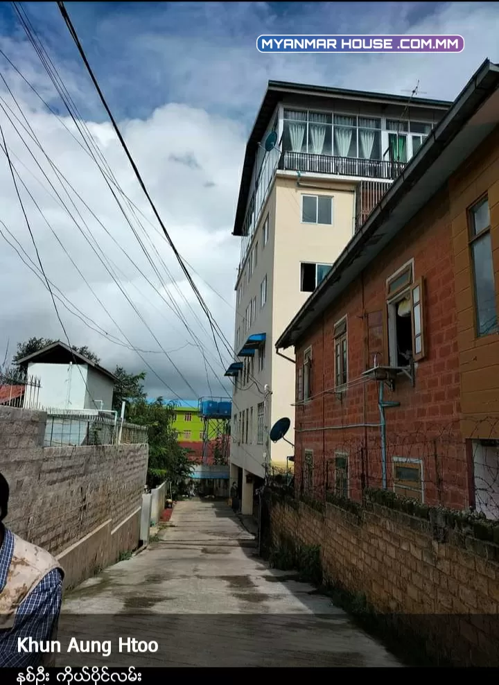 ေတာင္ႀကီးၿမိဳ့ ေရေအးကြင္းရပ္ကြက္ နယ္ေျမ(၁) စိုက္ပ်ိဳးေရးရုံးနှောက်ဖက် ကပ္ရပ္ မ်က္နှာစာ ေပ (၆၄*၈၆)ဂရန် ႀကီးႏွစ္(၃၀) ရှုပ်ရွင္းကင္ ၊ ေဈး သိန္း ၅၀၀၀ ညႇိးနိှုင်း