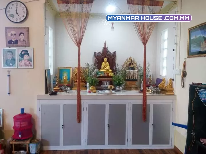 နေရာကောင်း၊ နေရာသန့် ။ တည်နေရာ _ အောင်ပန်းမြို့ ၊ကလောခရိုင်၊ကလောမြို့နယ်။ မြေအကျယ်အဝန်း _ 55' × 60' /ပိုင်ဆိုင်မှု _ ဂရမ် (မြို့မြေ) G_30 အခြား _ R.C.C တစ်ထပ်တိုက်အိမ်//ဈေးနှုန်း _ ၂၅၀၀ သိန်း (ညှိနိုင်း) 