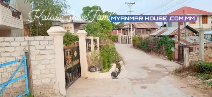 🙏မင်္ဂလာပါရှင်🙏ကလောဈေးနဲ့အနီးလမ်းသာရပ်ကွက်သန့်ပိုင်ဆိုင်မှုခိုင်မှာတဲ့အိမ်အပါလေးရောင်းချင်ပါတယ်ရှင့်... 🌲စာရွှတ်စာတန်း=ပုံစံ105 🌲💵ဈေး=သိန်း850ညှိနှိုင်