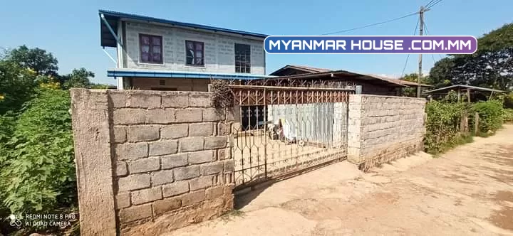 🏡တောင်ကြီးမြို့ ဘုရားဖြူ နမ၁၂ ထဲက နံကပ် ၂ထပ် အိမ်လေးရောင်းပါ့မယ်.....အိမ်ရှေ့လမ်းမလည်းကျယ်ဝန်းပါတယ် 🏡ဈေးနှုန်းက သိန်း ၁၁၀၀ ကို ပိုင်ရှင်နဲ့တိုက်ရိုက်ညှိနှိုင်းလို့ရပါမယ်ဗျ