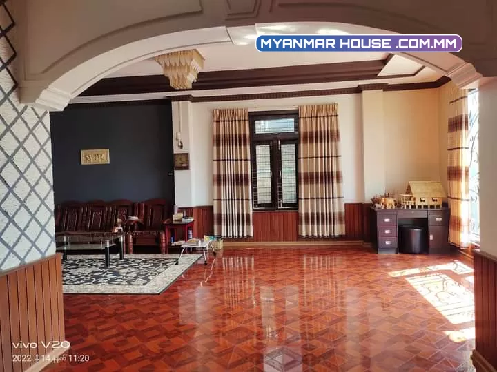 ဘုရားဖြူ ဓမ္မဥယျာဉ် အနီး Golden Hill Resort မရောက်ခင်လေးမှာပါ အိမ်မျက်နှာစာရှေ့ ပေ 70 ပါ ရှေ့နောက် ပေး 90 ပါ  အခန်း 17ပေ 12 ပေပါ မီးဖိုခန်း 10ပေ ပေ40ပါဗျ အိမ် အကျယ်က 43×52 ပါဗျ/ပုံစံ 105ပါ ဈေး သိန်း 6000 ပါ