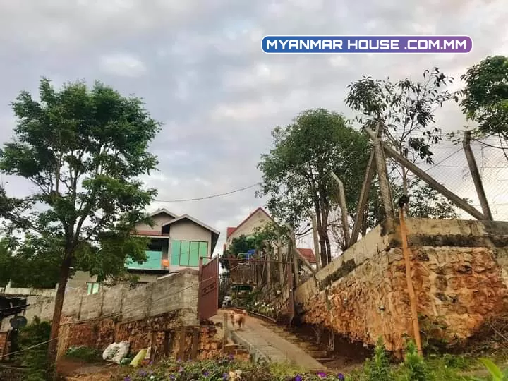 ကလောမြို့  အမှတ် (၉/ ၃၀၈) ဓမ္မပါလလမ်း ရပ်ကွက် (၉) မျက်ရဲအင်း အနောက် ပိုင်ဆိုင်မှု ပုံစံ၁၀၅ /ခေါ်ဈေးကတော့ သိန်း ၉၀၀ ပါ ဈေးကတော့ တေ့တေ့ဆိုင်ဆိုင်ဆိုလျော့ပေးပါမယ်ရှင်