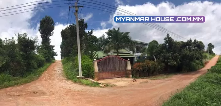 ကလောမြို့  အမှတ် (၉/ ၃၀၈) ဓမ္မပါလလမ်း ရပ်ကွက် (၉) မျက်ရဲအင်း အနောက် ပိုင်ဆိုင်မှု ပုံစံ၁၀၅ /ခေါ်ဈေးကတော့ သိန်း ၉၀၀ ပါ ဈေးကတော့ တေ့တေ့ဆိုင်ဆိုင်ဆိုလျော့ပေးပါမယ်ရှင်