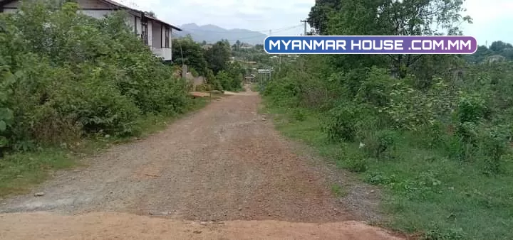 ေအးသာယာ သစ္ပင္ေထာင္ ဘုန္းႀကီးေက်ာင္းဝန္းက်င္ ကိုးဟွာဗုဒၶဘာသာ စာသင္ေက်ာင္းအနီး 60×75 ေပ ‌ေမြကြက္ ၊ ေစ်းႏႈန္း 185 သိန္း  ဂရန္ေျမပါ