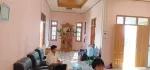 အိမ်ရောင်းဖို့ရှိပါတယ်ဗျ  တောင်ကြီးကွန်ပျူတာတဣသိုလ်အနီး  ခြောက်မိုင်ဘုရားဖြူကတ်တရာလမ်းမနှင့်နှစ်ကွက်ငုပ် အိမ်ဝင်းအကျယ် ပေတစ်ရာပါတ်လည် ဈေး =သိန်း890 လျော့တင်း