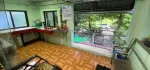 တောင်ဒဂုံရှိ လုံးချင်းအိမ်အရောင်းလေး