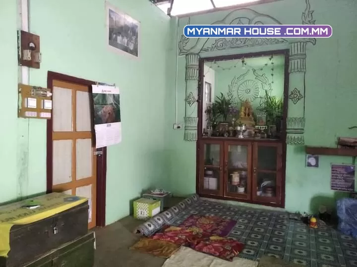 တောင်ကြီးမြို့  Admin တင်ခွင့်ပြုပါ  ပြည်ထောင်စုလမ်းမကြီးဘေး/အောင်သပြေ ရွှေညောင်မြို့  အိမ်ဆိုင်လေးပါတွဲလို့ရတာမို့ဂွတ်ရှယ်🤩🔥  သိန်း၇၀၀အလျော့အတင်းရှိ🥰