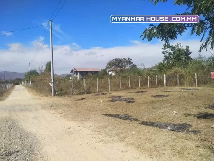 Adminတင္ခြင့္ျပဳပါဗ်ာ ေညာင္ေရႊၿမိဳ့ စိုက္ပ်ိဳးရြာဆိုင္းဘုတ္အဝင္အနီး  လမ္း အနောက္ဘက္ေျမကြက္ေရာင္းမည္။