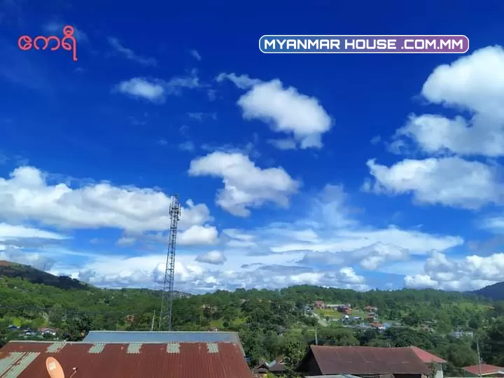 က လောမြို့  105 ေျမပါ မိန္းလမ္းႏွစ္ကြက္း ငုတ်သိန်း(650) ပါ ပုံပါတထပ္တိုက္ တလုံး ေရမီးစုံ လမ္းလည္းသာ ရှု့ခငင္းေလးလည္းလှ ဝယ္ယူလိုပါက 09796558622.09687452014