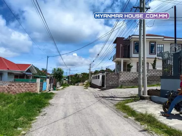 🏠 ေတာင္ႀကီးၿမိဳ့ ေက်ာင္းႀကီးစုရပ္ကြက္ ဖရဲ  🏠သက္ေစ့ရန္ေအာင္လမ္းမႀကီးေဘး ပတ္ဝန္းက်င္ေကာင္း  စိတ္ၿငိမ္ရပ္ကြက္၊🏠ေခၚေစ်းသိန္း 1350 ပါးပါးေလ်ာ့  ပိုင္ရွင္နဲ႔တိုက္ရိုက္ၿငိဳနိှုင်းပါဗျ။