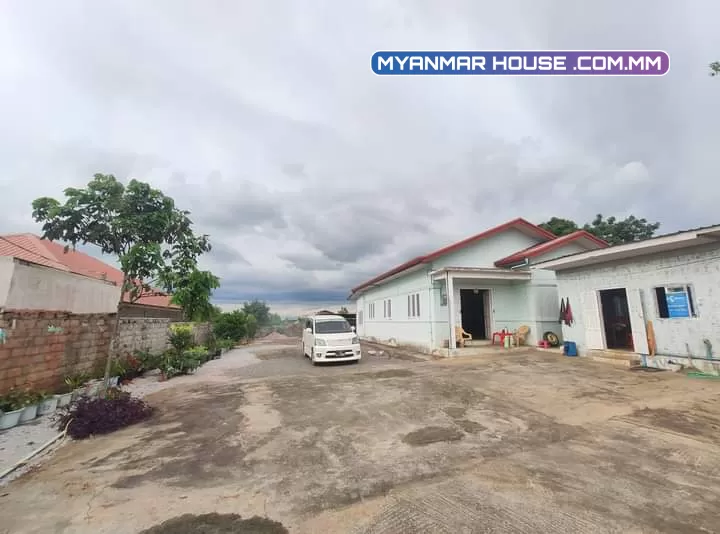 $2300သိန္း (ခွဲမရောင်းပါ ) ေတာင္ႀကီးၿမိဳ့ ဘုရားျဖဴ နယ္ေျမ(12)လမ္းက်ယ္ ဧရိယာ- (70´×150´)+(90´×50´)တဆက္ထဲစုစုေပါင္း(0•3)ဧက၊