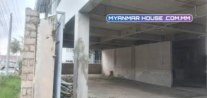 တောင်ကြီးမြို့ရေအေးကွင်းရပ်ကွက်နေခြည်လမ်း  မျက်နာစာရှေ့နောက်65ပတ်လည်အကျယ်ရှိ  Rcနစ်ထပ်တိုက်ရောင်းမည်  ပိုင်ဆိုင်မှု့စာရွက်စာတန်း..ဂရံအမည်ပေါက်ပါရှိ  ရောင်းဈေး.(3500)သိန်း