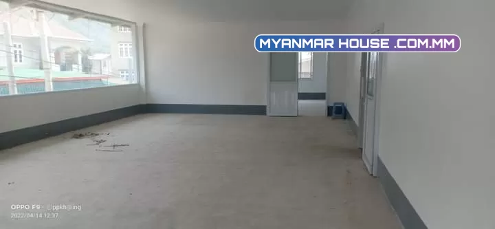 တောင်ကြီးမြို့ရေအေးကွင်းရပ်ကွက်နေခြည်လမ်း  မျက်နာစာရှေ့နောက်65ပတ်လည်အကျယ်ရှိ  Rcနစ်ထပ်တိုက်ရောင်းမည်  ပိုင်ဆိုင်မှု့စာရွက်စာတန်း..ဂရံအမည်ပေါက်ပါရှိ  ရောင်းဈေး.(3500)သိန်း