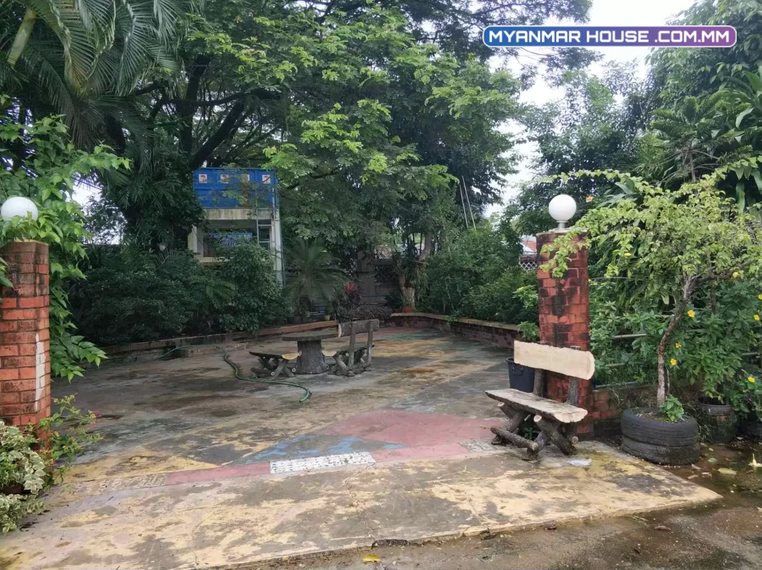 ရွှေအင်ကြင်းရိမ်မွန် ၄လွှာအခန်း ပိုင်ရှင်ကိုယ်တိုင်ရောင်းမည် 