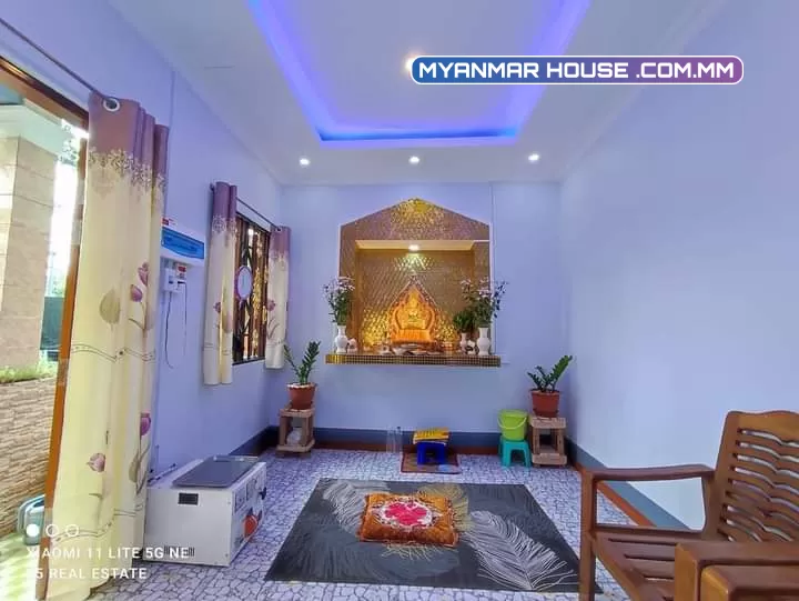 အရှေ့ဒဂုံရှိ နှစ်ထပ်တိုက်သန့်အရောင်းလေးပါ