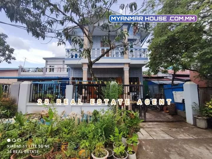 အရှေ့ဒဂုံရှိ နှစ်ထပ်တိုက်သန့်အရောင်းလေးပါ