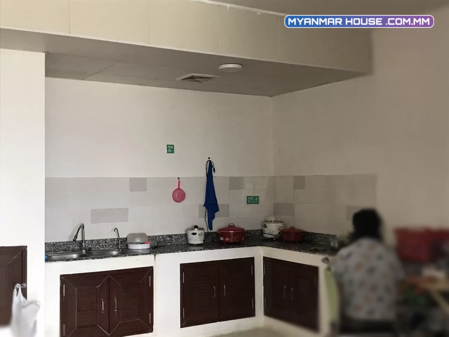 စမ်းချောင်းမြို့နယ်  Sanchaung Garden Condo 10 Floor ရှိ Condo တစ်ခန်းရောင်းရန် ရှိသည် ။