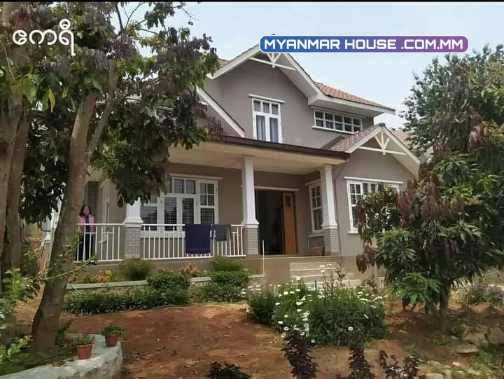 ေရာင္းခ်င္ပါတယ္ရွင္႕ က ‌ေလာၿမိဳ႕ Lavender Hill Villa 0.115 ဧက အရှေ့အရပ်မျက်နှာလှည့် 1MBR.2BR.ေရခ်ိဳးခန္း 3ခန္း ပါပါတယ္.လမ္းသာေနရာေကာင္းပီးအဆင္သင့္ေနရံုပါ သိန္း (3400)ပါ.09796558622.09687452014.ပိုင္႐ှင္တိုက္႐ိုက္ေစ်းေလးနဲ႔ပါရှင့်