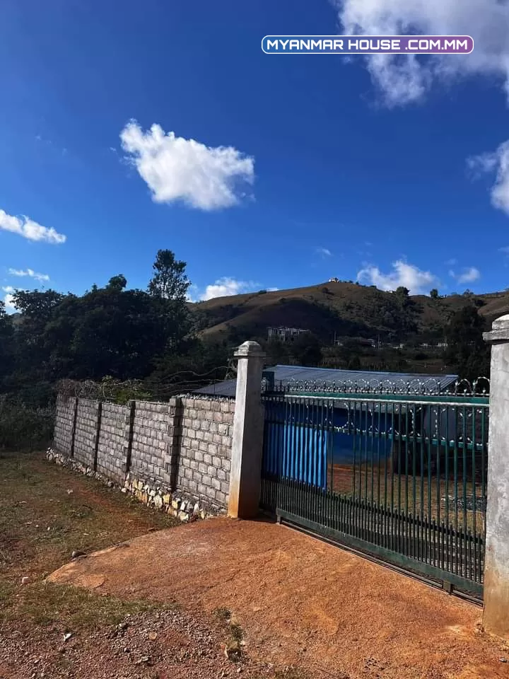 #ကံကြီး ရေဖြူနား (ခမ်းတရားရိပ်သာအနီး)  #ဈေး 370  #အကျယ် 60x85x75x45  #ရေ အဝီစိပါ  စိတ်ဝင်စားပါက  #အိုးပိုင်အိမ်ပိုင်လေး ကို အရင်းအနှီး 370 လျော့တင်