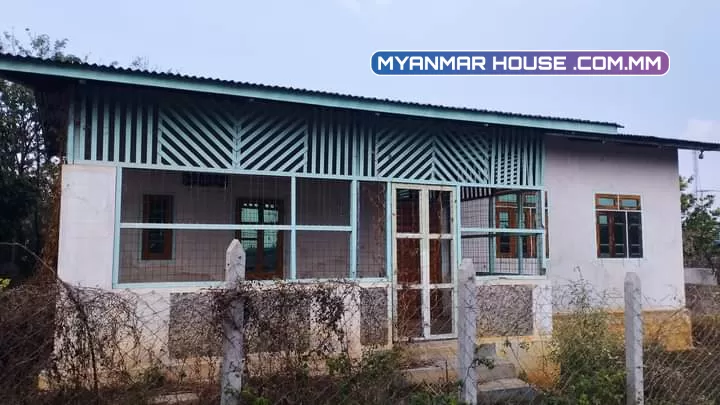 နေရာ ကောင်း မြေကျယ်မယ် ဈေးနှုန်းမှန်မှန် /👉 ဝယ်ရောင်းမိတ်ဆွေများ ဖိတ်ခေါ်ပါတရ်...🙆‍♂️ တည်နေရာ - အောင်ပန်းမြို့၊ကလောမြို့နယ်(ခရိုင်) လိပ်စာ - မဂ်လာ ရပ်ကွက် အကျယ်အဝန်း - ၇၀' × ၇၀'/ဈေးနှုန်း - ၆၅၀ သိန်း 