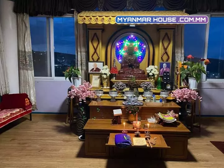 တောင်ကြီးမြို့ ရွှေတောင်ကြားအိမ်ယာ  ရှမ်းကွင်း ကံကြီးရပ်ကွက်ရှိ ခြံမြေ ပေ100*200ပေါ်တွင်ဆောက်လုပ်ထားသောအိမ် ပေ40*60/