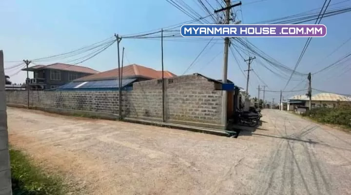 တောင်ကြီးမြို့  ⏩#ဘုရားဖြူရပ်ကွက်  ⭐#ပန်းနေကြာလမ်းမကြီးဘေး (နေရာတော်တော်ကောင်းတယ်)  ⭐ #အကျယ်အဝန်း ပေ 60x50//ဈေးနှုန်း- သိန်း 1485