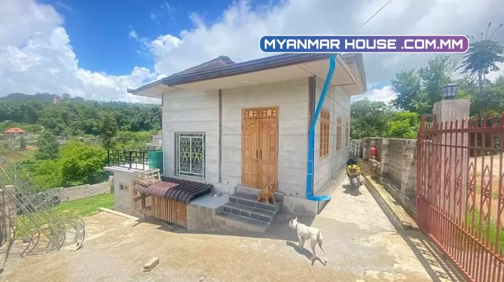 ဘုရားဖြူ ( နမ ၁ )ပညာဗောတိလမ်း သွယ်  -ဘုရားဖြူ ပန်းတင်လမ်းခွဲ ဘဲဥကန်ဈေးအနီး၊ ခြံဝန်း ပေအကျယ်(၄၅-၅၅)  ဈေးနူန်း သိန်း (၁၄၅၀)လျော့တင်းကို 