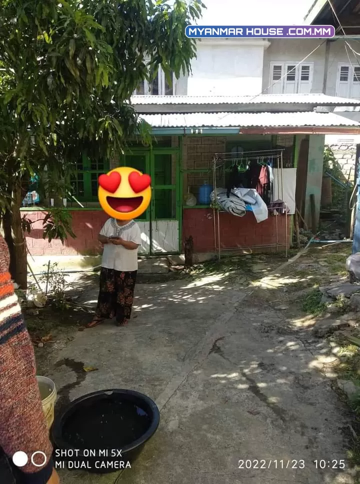 တောင်ကြီးမြို့ #နဂါးပွတ်ကျောင်းအနီး     #ကားလမ်းနီးမြို့မဈေးအနီး  #အကုန်နီးတယ်/1100အလျော့တင်းရှိတယ်